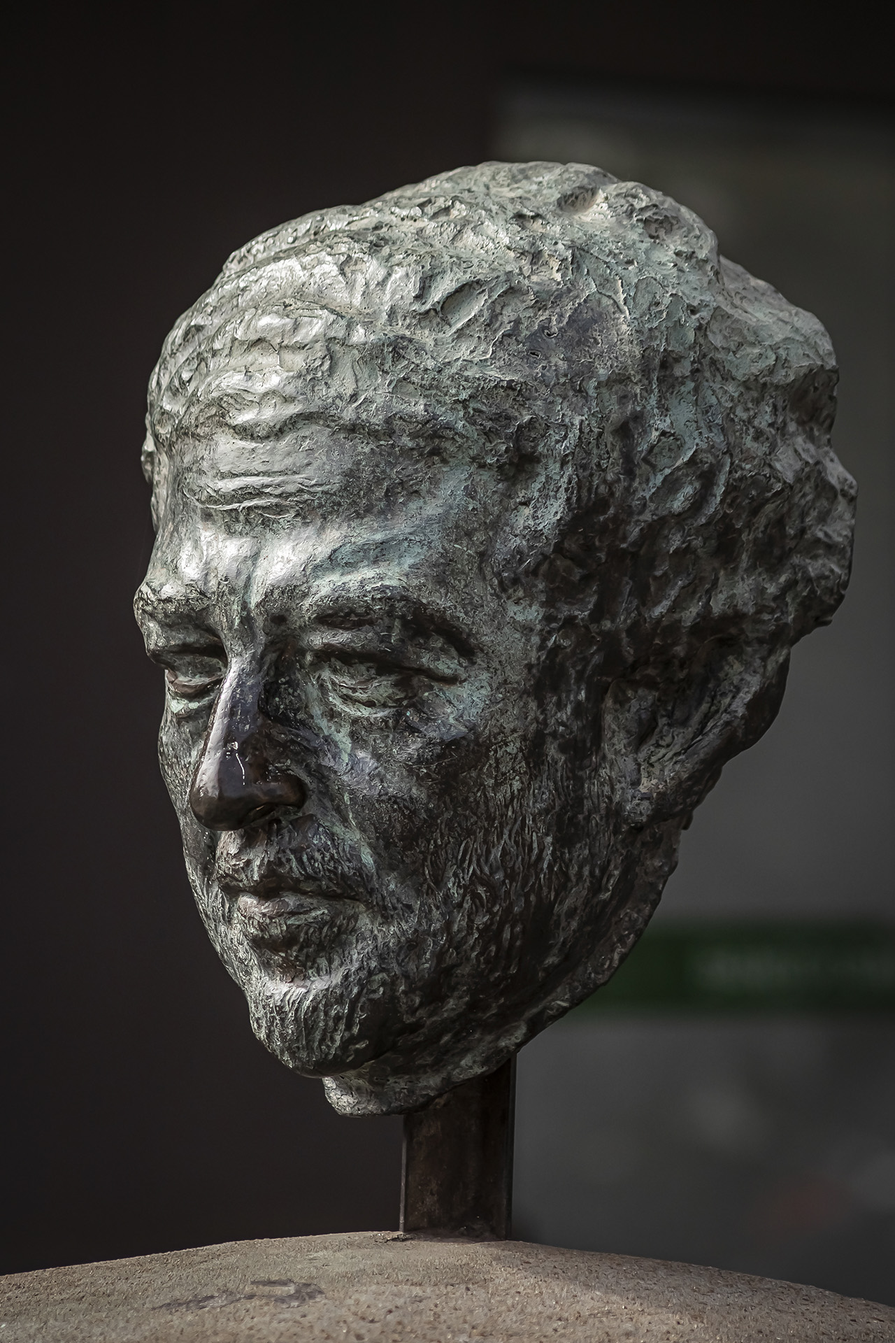 Cabeza de Juan de Dios Mena